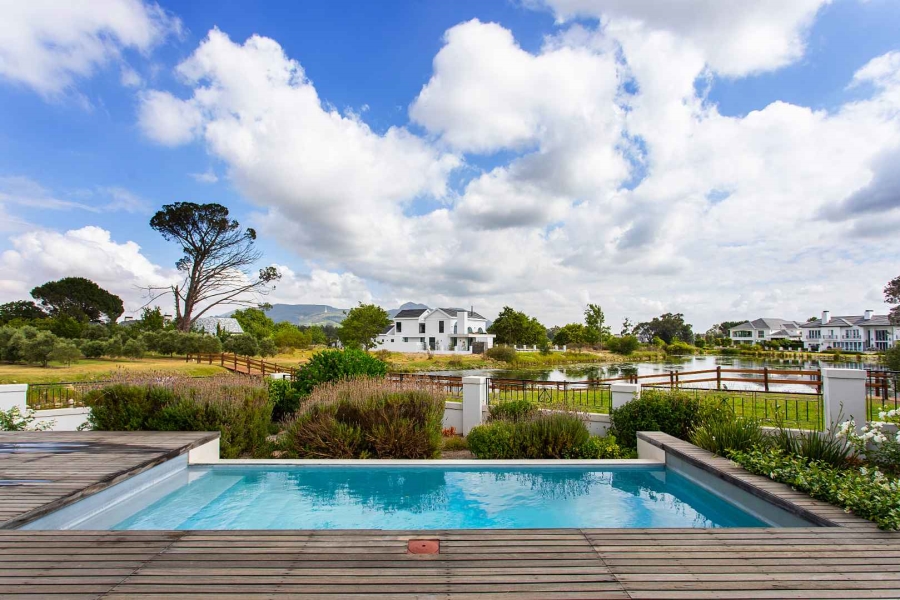 To Let 4 Bedroom Property for Rent in Val De Vie Estate Western Cape